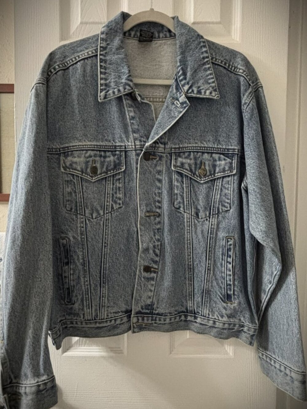 Warner Bros. Vintage light-wash denim jacket